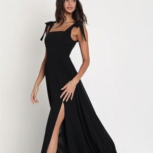 Elegant Black Maxi Dress